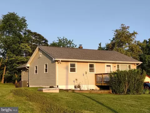226 Freezeland Rd, Linden, VA 22642