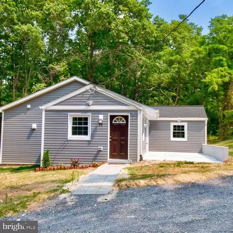 93 Acorn Nut Ln, Front Royal, VA 22630