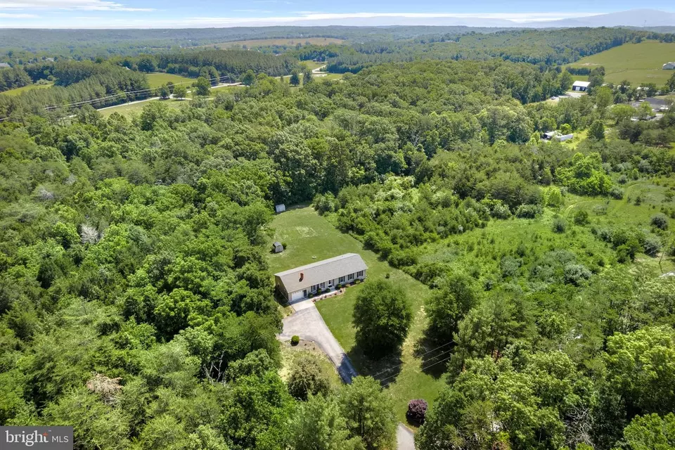  252 Messick Rd, Strasburg, VA 22657 photo 7