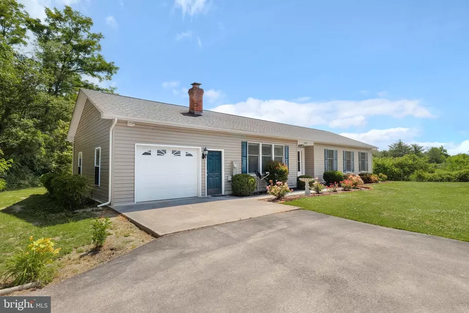  252 Messick Rd, Strasburg, VA 22657 photo 8