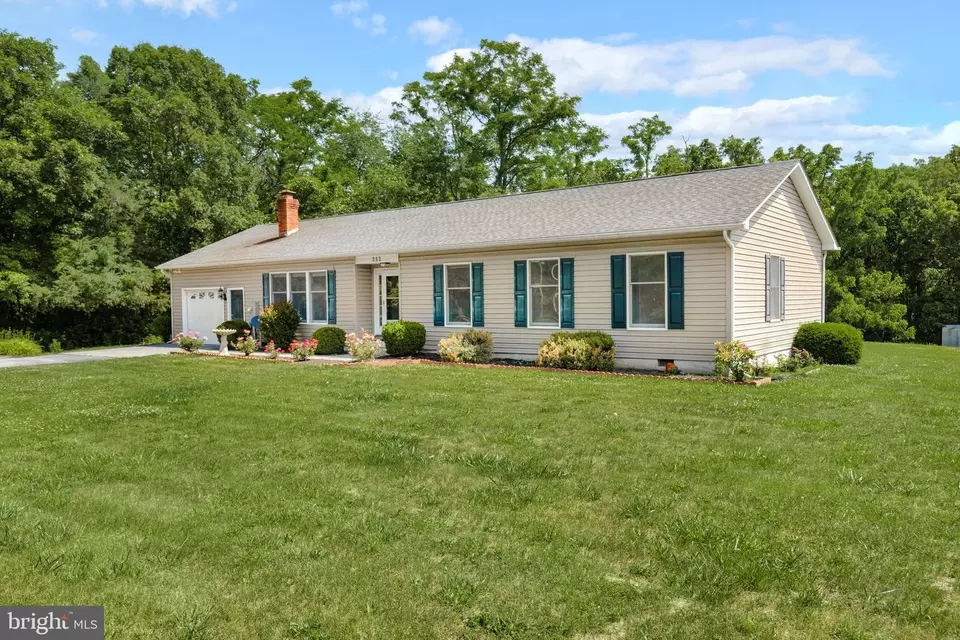  252 Messick Rd, Strasburg, VA 22657 photo 2