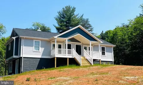 75 Marian Ln, Bentonville, VA 22610