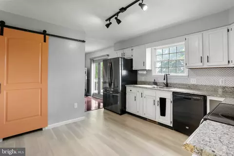 124 E 18th St, Front Royal, VA 22630 photo 6