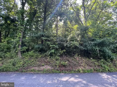 Venus Branch Rd, Front Royal, VA 22630