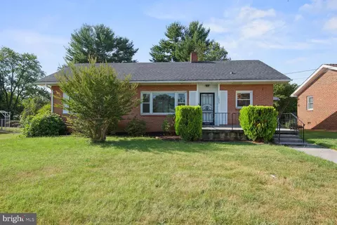 1049 Braxton Rd, Front Royal, VA 22630