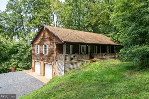 363 Bragg Dr, Front Royal, VA 22630