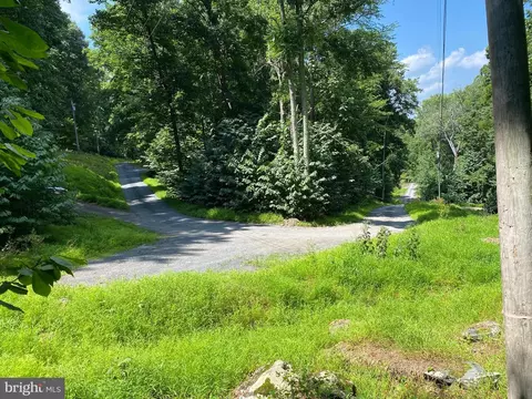 51 Red Bud Lane, Front Royal, VA 22630