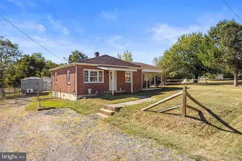 122 Poe Dr, Front Royal, VA 22630