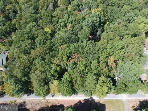 Gussin Way, Linden, VA 22642