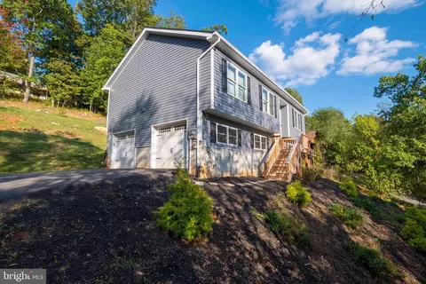 224 W Criser Rd, Front Royal, VA 22630