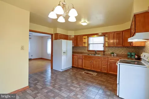 722 Manassas Ave, Front Royal, VA 22630 photo 11