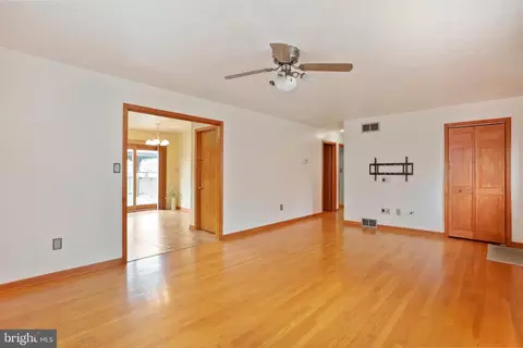 722 Manassas Ave, Front Royal, VA 22630 photo 8
