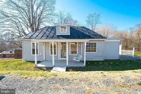 49 Boyd Rd, Bentonville, VA 22610