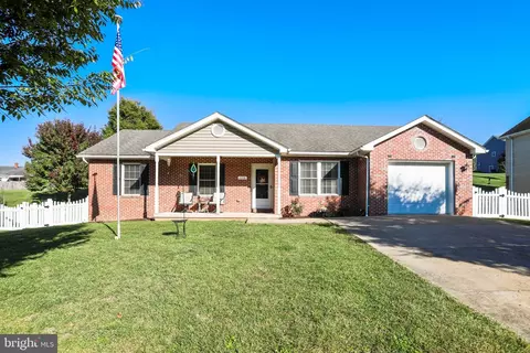 1116 Ashby St, Front Royal, VA 22630