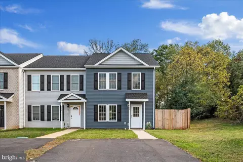 720 Parkview Dr, Front Royal, VA 22630