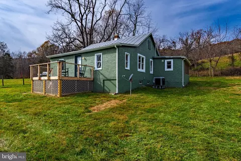 1528 Gooney Manor Loop, Bentonville, VA 22610