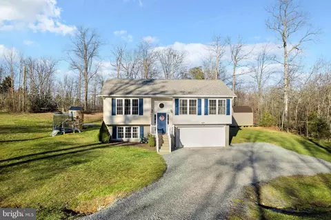 780 Lower Valley Rd, Strasburg, VA 22657