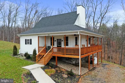 261 Sunset Village Rd, Front Royal, VA 22630