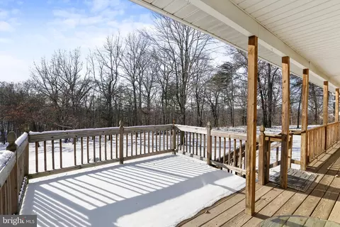 92 Huck Finn Dr, Front Royal, VA 22630