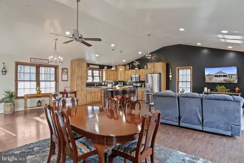 Dining - 4411 Panhandle Rd, Front Royal, VA 22630 photo 2 of 2