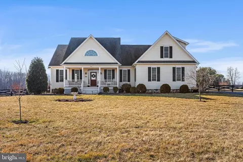 304 Cauthorn Mill Rd, Middletown, VA 22645