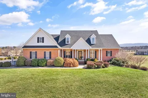 290 Milldale Valley Dr, Front Royal, VA 22630