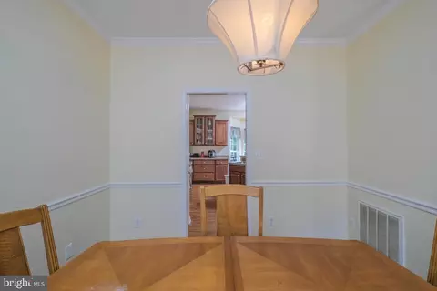 Dining - 54 Apache Ct, Front Royal, VA 22630 photo 3 of 3