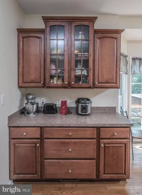 Kitchen - 54 Apache Ct, Front Royal, VA 22630 photo 2 of 3