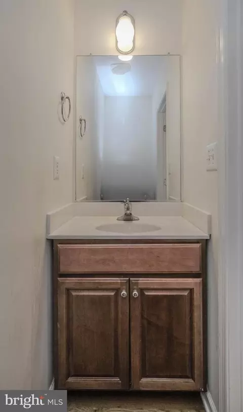 Bath - 54 Apache Ct, Front Royal, VA 22630 photo 5 of 5