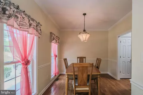 Dining - 54 Apache Ct, Front Royal, VA 22630 photo 1 of 3