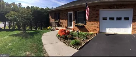617 Mount View St, Front Royal, VA 22630