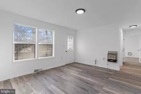 Living - 374 Arrowhead Rd, Front Royal, VA 22630 photo 1 of 1