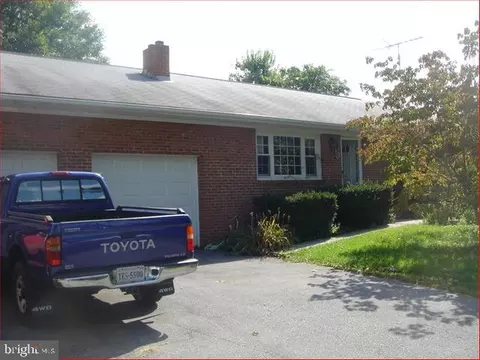 808 Browntown Rd, Bentonville, VA 22610
