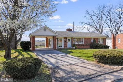 177 Pinecrest St, Front Royal, VA 22630