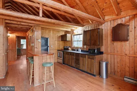 Kitchen - 938 Arrowhead Rd, Front Royal, VA 22630 photo 3 of 4