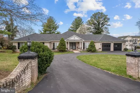 983 Oakmont Dr, Front Royal, VA 22630