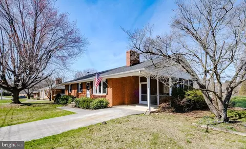 1004 E Stonewall Dr, Front Royal, VA 22630 photo 45