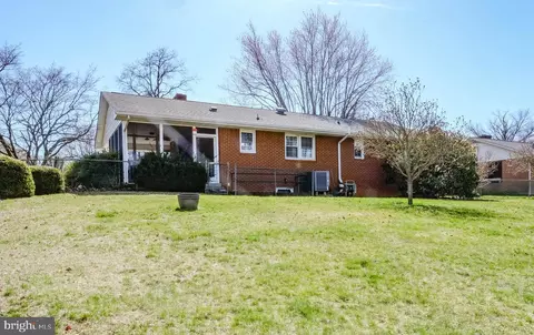 1004 E Stonewall Dr, Front Royal, VA 22630 photo 37