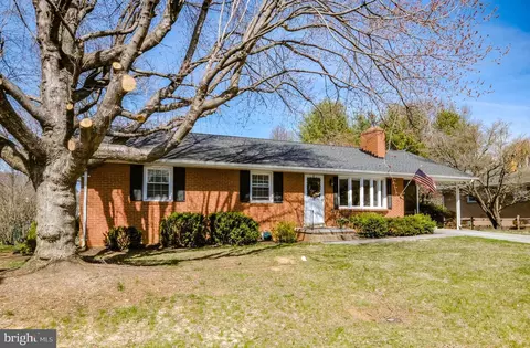 1004 E Stonewall Dr, Front Royal, VA 22630 photo 43