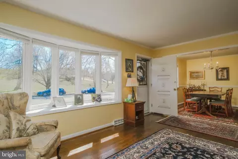 1004 E Stonewall Dr, Front Royal, VA 22630 photo 11