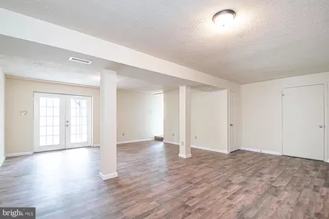 Living - 36 Beech Rd, Front Royal, VA 22630 photo 1 of 1