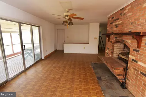 Living - 136 Ash Rd, Front Royal, VA 22630 photo 1 of 3