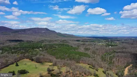 View/Area - 136 Ash Rd, Front Royal, VA 22630 photo 4 of 4