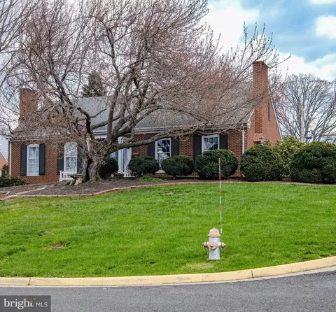301 Salem Ave, Front Royal, VA 22630