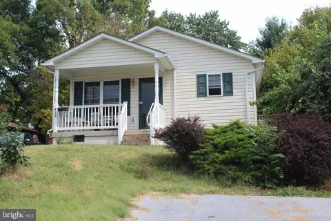 423 Cherrydale Ave, Front Royal, VA 22630