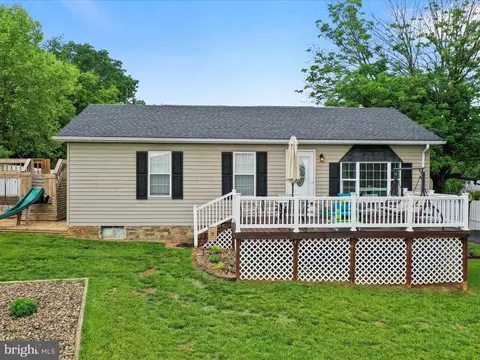 219 E 19th St, Front Royal, VA 22630