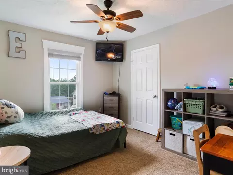 Bedroom - 219 E 19th St, Front Royal, VA 22630 photo 4 of 7