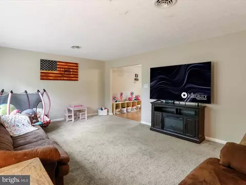 80 Hickory Rd, Front Royal, VA 22630 photo 10