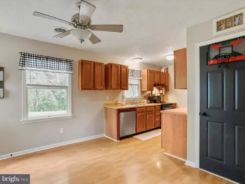 80 Hickory Rd, Front Royal, VA 22630 photo 8