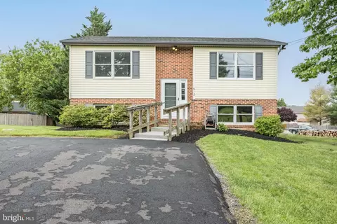 612 W Main St, Front Royal, VA 22630